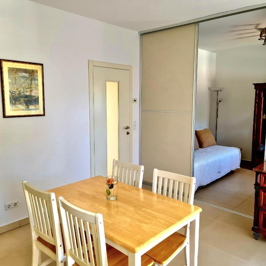 Apartmani Val Pula Exterior photo